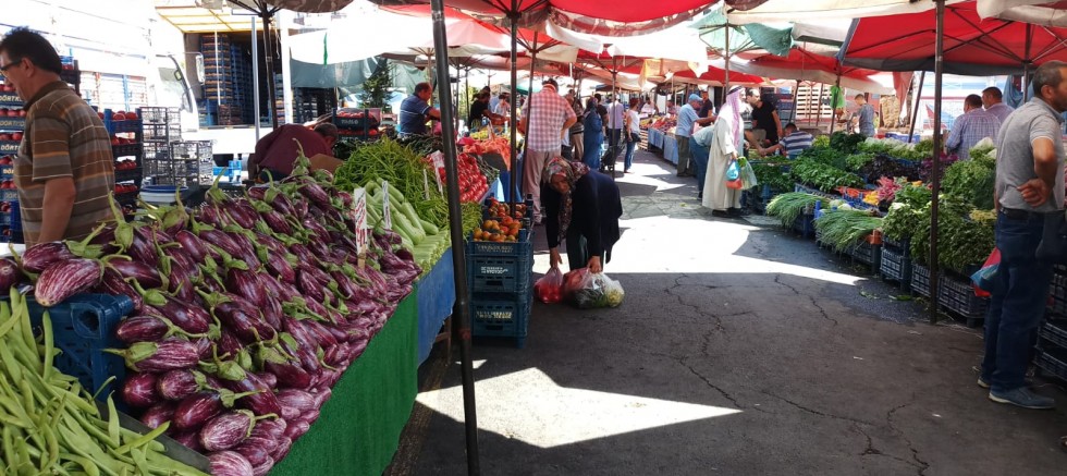 Semt Pazarında Sebze-Meyve Fiyatları