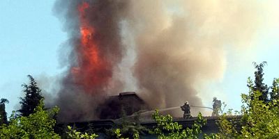 112 Acil Ambulans İstasyonu Çatısında Yangın