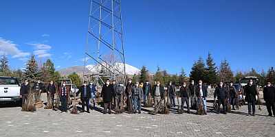 12 Bin Ceviz Ağacı Dağıtıldı