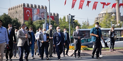 “15 Gün Daha Ayakta Yolcu Alınmayacak”