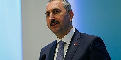 Adalet Bakanı’ndan Üstü Kapalı Anayasa Mahkemesi Mesajı