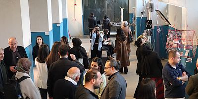 AGÜ'de Görme Biçimleri Sergisi