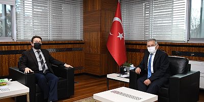 AGÜ Rektörü’nden Büyükkılıç’a Veda Ziyareti