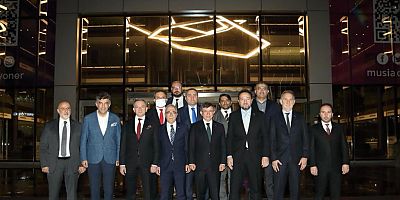 Ahmet Davutoğlu, MÜSİAD’ı Ziyaret Etti