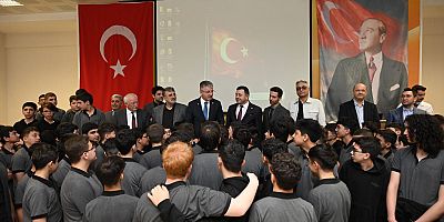 AK Partili Çopuroğlu Öğrencilerle ‘Kariyer Günleri’ Programında Buluştu