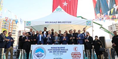 Akıl Küpü Kütüphanesi Kazım Karabekir'e Hayırlı Olsun