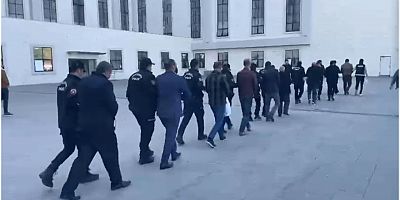 Ankara ve Kayseri’de Polis Ekiplerinden Eş Zamanlı Operasyon: Tefecilik Yapan 15 Kişi Yakalandı