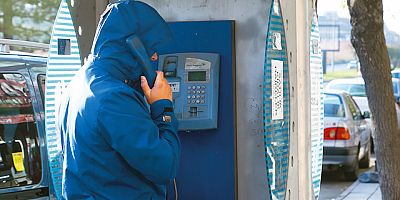 Ankesörlü telefon ile ardışık aranan eski astsubaya 6 yıl hapis
