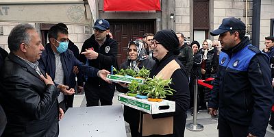 Anneler Günü'nde Annelere Çok Özel Hediye