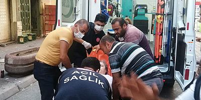 Annesini Bıçakla Yaralayan Sanık Tahliye Edilip Akıl Sağlığı Raporu İstendi