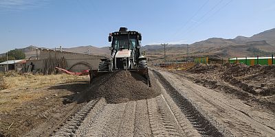 Arıtma Tesisi Yolunun Asfalt Hazırlığına Başlandı