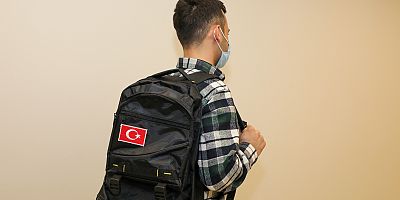 Asker Adaylarına Talas’tan Çanta Hediyesi