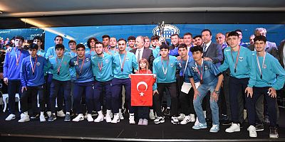 ASKF Başkanı Önal, Sümer Stadı İle Sümer Yüzme Havuzu Arasına Spor Salonu İstedi