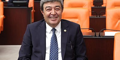 Ataş’ın Rozetini Cumhurbaşkanı Erdoğan Taktı