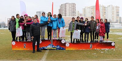 Atletler ‘Atatürk’ İçin Yarıştı