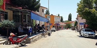 Av Tüfeği İle Babasına Ateş Etti, Kahvede Oturan 3 Kişiyi Yaraladı