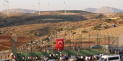 Avlağa Halı Sahası Hizmete Açıldı