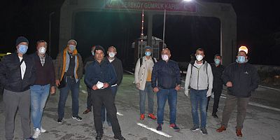 Aylarca Gemilerde Mahsur Kalan Türkler, Ülkeye Döndü