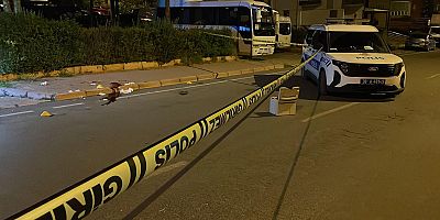 Baba İle Oğlu Arasında Bıçaklı Kavga: 2 Yaralı