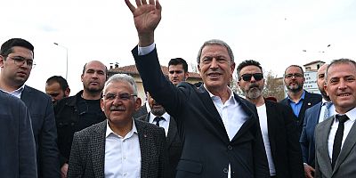 Bakan Akar ve Başkan Büyükkılıç’tan İlçelere Çıkarma