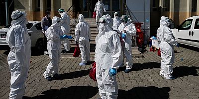 Bakan Koca: Pozitif Vakalara Elektronik Bileklik Uygulaması Yapılacak