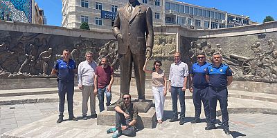 Baltayla Saldırılan Atatürk Anıtı Onarıldı