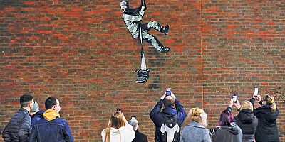 Banksy’nin 'Hapishaneden Kaçış' Eserine Saldırı