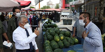 Başkan Büyükkılıç, Belsin Semt Pazarı’nda Esnaf ve Vatandaşları Dinledi
