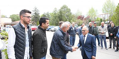 Başkan Büyükkılıç, Fedakârca Görev Yapan Belediye Personeliyle Bayramlaştı