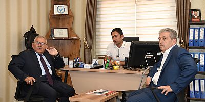 Başkan Büyükkılıç, Kayseri Kariyer Merkezi’ni Ziyaret Etti