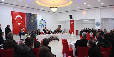 Başkan Büyükkılıç, Pınarbaşı’da Muhtarlarla İstişare Toplantısı Yaptı