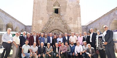 Başkan Büyükkılıç’tan 2022 Yılında 16 İlçeye 100 Kez Ziyaret