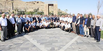Başkan Büyükkılıç’tan Develi’de 77 Muhtarla İstişare Toplantısı