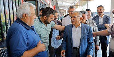 Başkan Büyükkılıç’tan Hal Esnafına Ziyaret