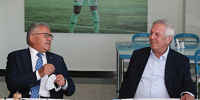 Başkan Büyükkılıç'tan Kayserispor’a Taziye Ziyareti