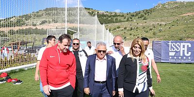 Başkan Büyükkılıç’tan Kayserispor’un Erciyes Kampına Ziyaret