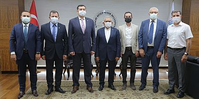 Başkan Büyükkılıç, Türkiye Karate Federasyonu Yöneticilerini Ağırladı