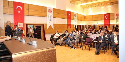 Başkan Büyükkılıç, Yaygın ve Yerel Medya Mensupları İle Panelde Buluştu