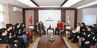 Başkan Çolakbayrakdar: İnsan Odaklı Teknolojik Şehirler İnşa Edilmeli