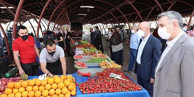 Başkan Çolakbayrakdar, Pazar Yerlerini Denetledi