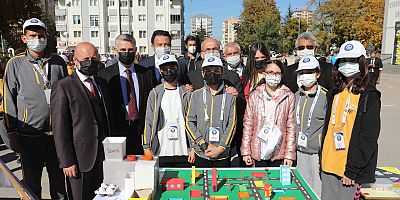 Başkan Çolakbayrakdar, TÜBİTAK Bilim Fuarı Sergisini Açtı