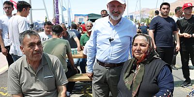 Başkan Çolakbayrakdar, Türkiye’de Sayılı Olan Kurban Yerinde Vatandaşlarla Bayramlaştı
