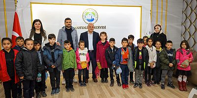 Başkan Esat Öztürk Küçük Öğrencilere Belediyeciliği Anlattı