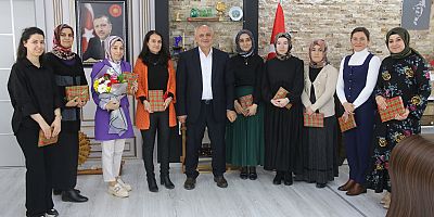 Başkan Öztürk 8 Mart Dünya Kadınlar Günü’nü Kutladı
