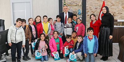 Başkan Öztürk Çocuklara Belediyeciliği Anlattı