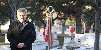 Başkan Palancıoğlu, Cuma Sabahı Kartal Şehitliğini Ziyaret Etti