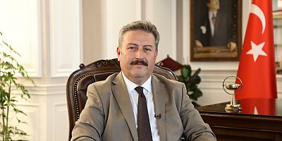 Başkan Palancıoğlu, ERÜ’de Üç Öğretim Üyesini Tebrik Etti