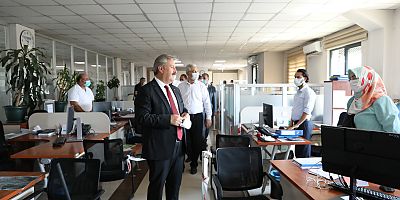Başkan Palancıoğlu, İlk Mesai Gününde Personeli İle Bayramlaştı