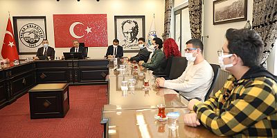 Başkan Yalçın’a Dünya Tiyatro Günü Ziyareti