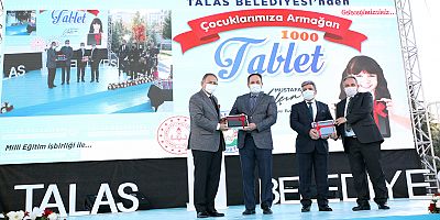 Başkan Yalçın’dan Eğitime 1000 Tablet Armağanı